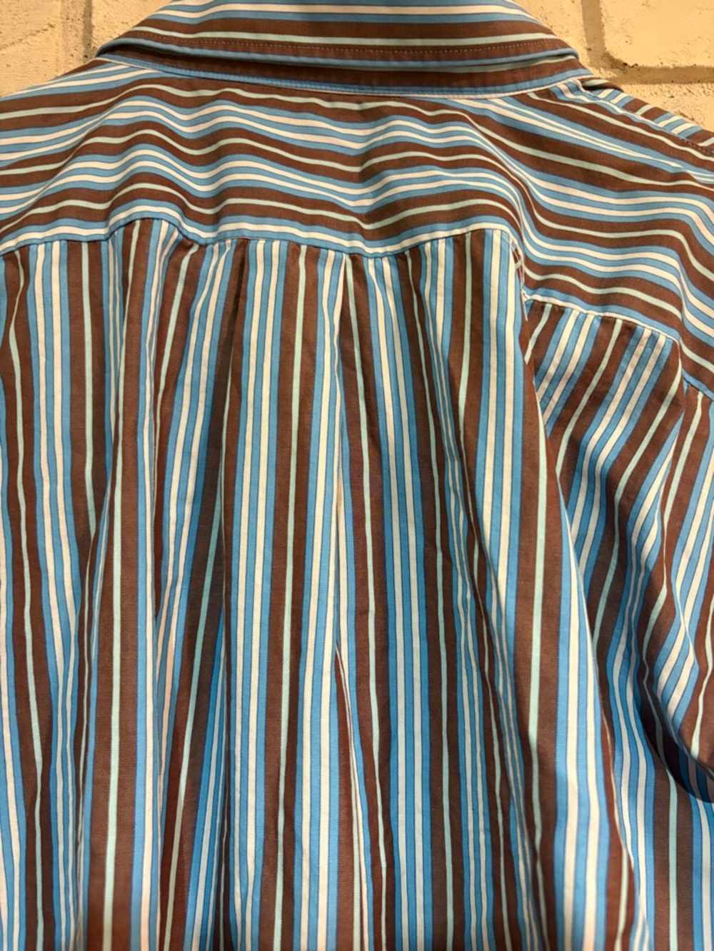 Peter Millar XL Men's Blue and Brown Striped Button-Down Shirt no flaws - Picture 4 of 6